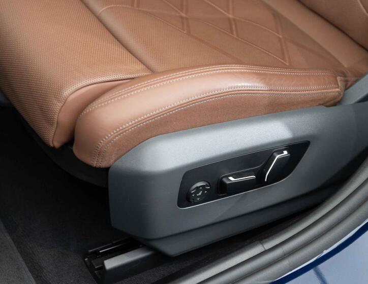 BMW i5 20