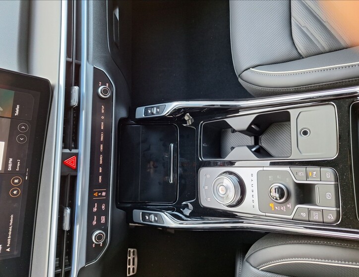 KIA Sorento 12