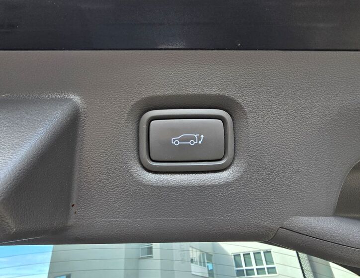 Hyundai IONIQ 32