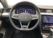 Volkswagen Passat 10