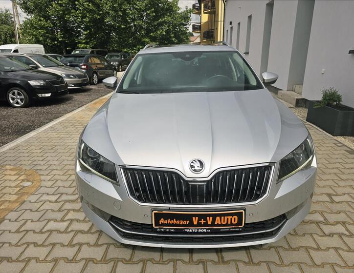 Škoda Superb 2