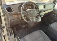 Toyota ProAce 9