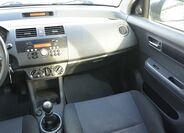 Suzuki Swift 14