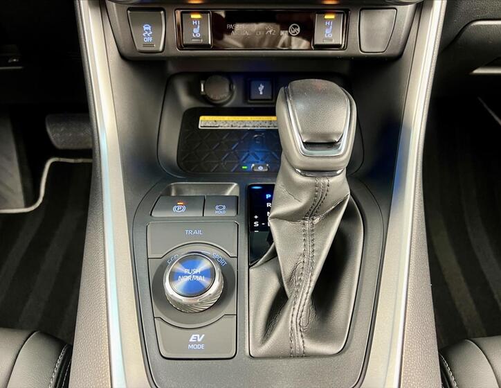 Toyota RAV4 21