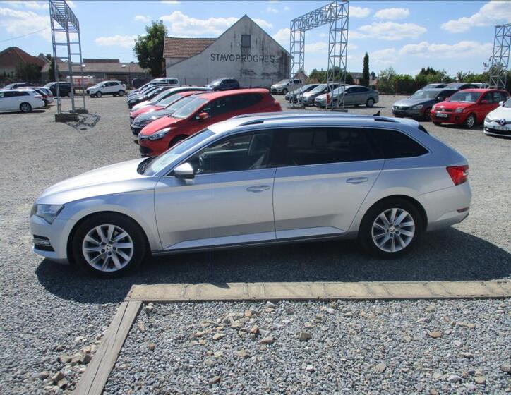 Škoda Superb 4
