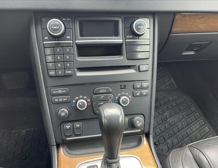 Volvo XC90 16