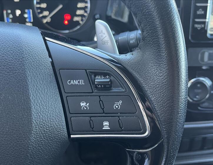 Mitsubishi Outlander 14