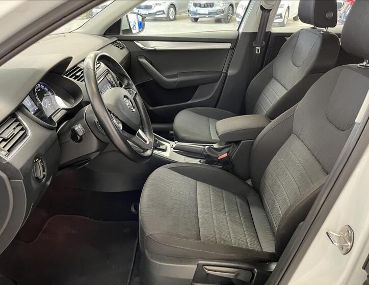 Škoda Octavia 19