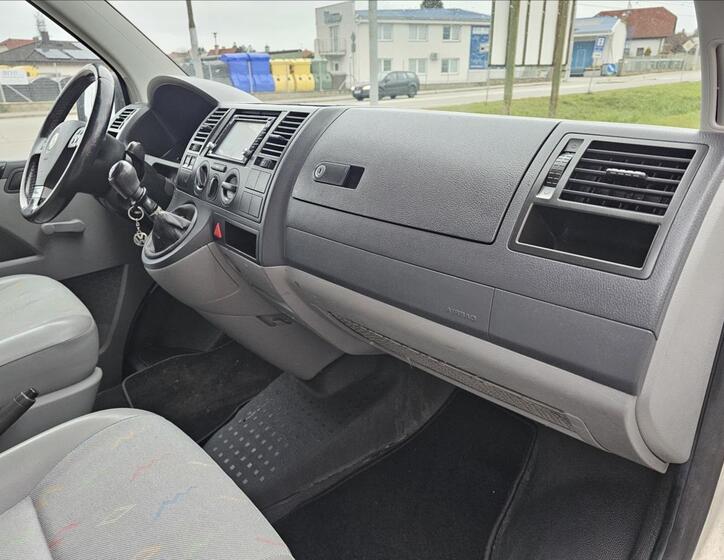 Volkswagen Transporter 17