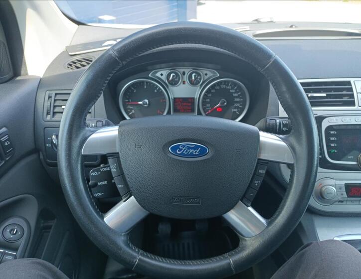 Ford Kuga 13
