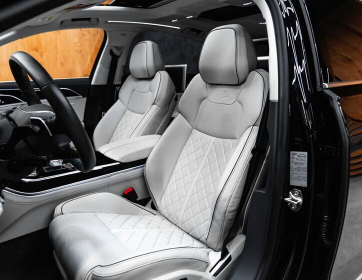 Audi A8 21