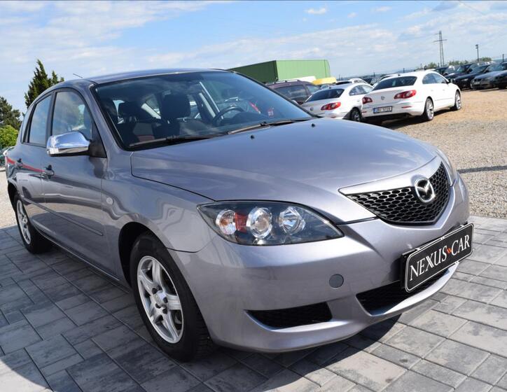 Mazda 3 4