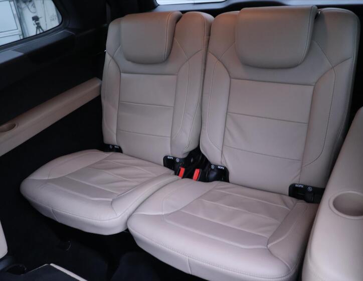 Mercedes-Benz GL 18
