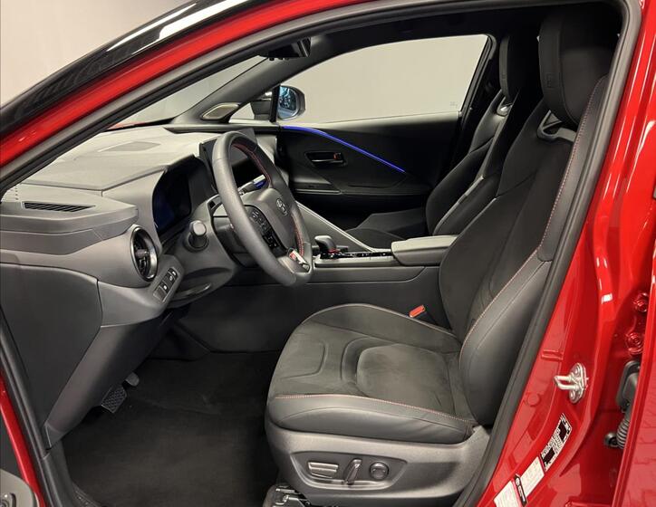 Toyota C-HR 10