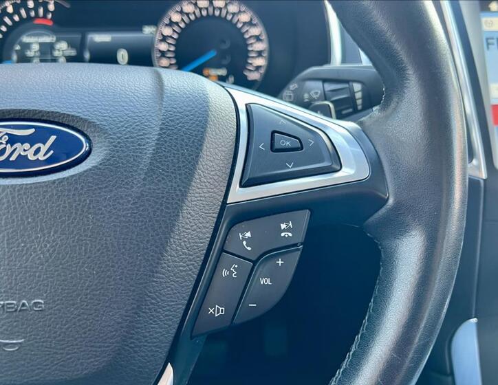 Ford Galaxy 31
