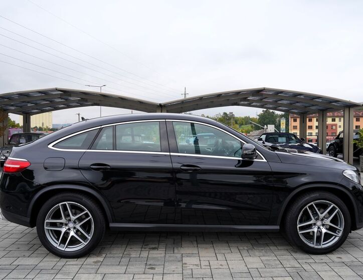 Mercedes-Benz GLE 7