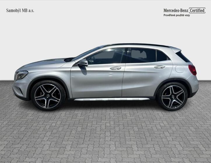 Mercedes-Benz GLA 2