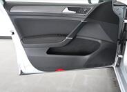 Volkswagen Golf 26