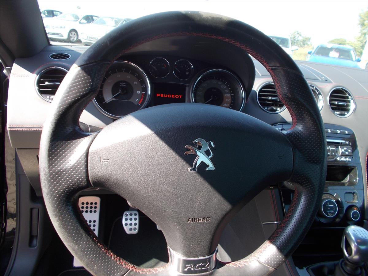 Peugeot RCZ