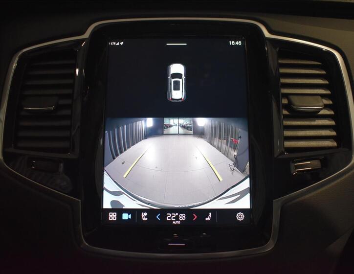Volvo XC90 22