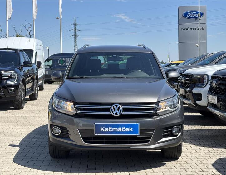 Volkswagen Tiguan 8