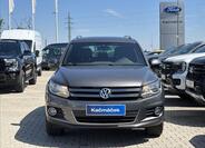Volkswagen Tiguan 8
