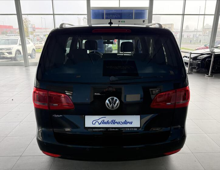 Volkswagen Touran 5