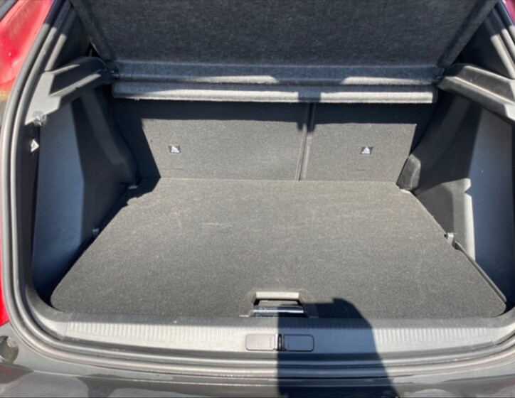 Peugeot 2008 6