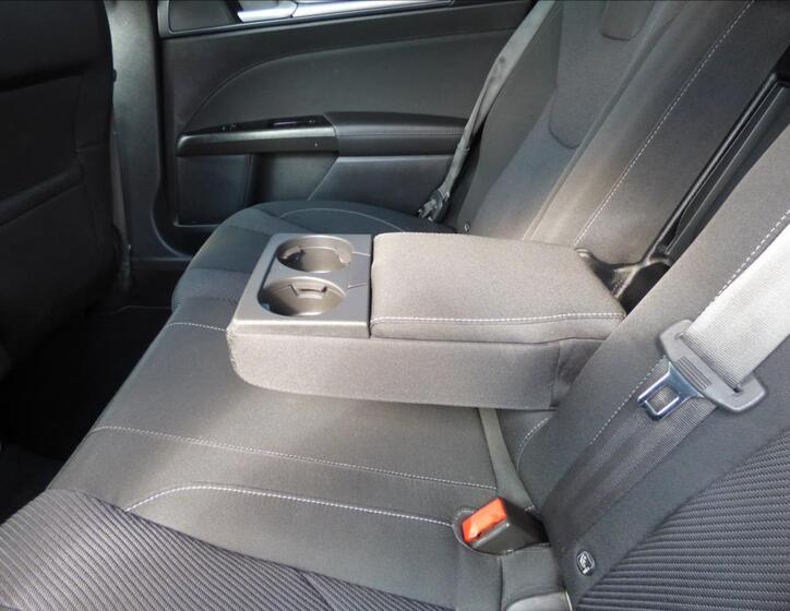 Ford Mondeo 41
