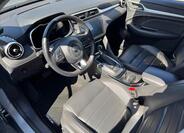 MG ZS 11