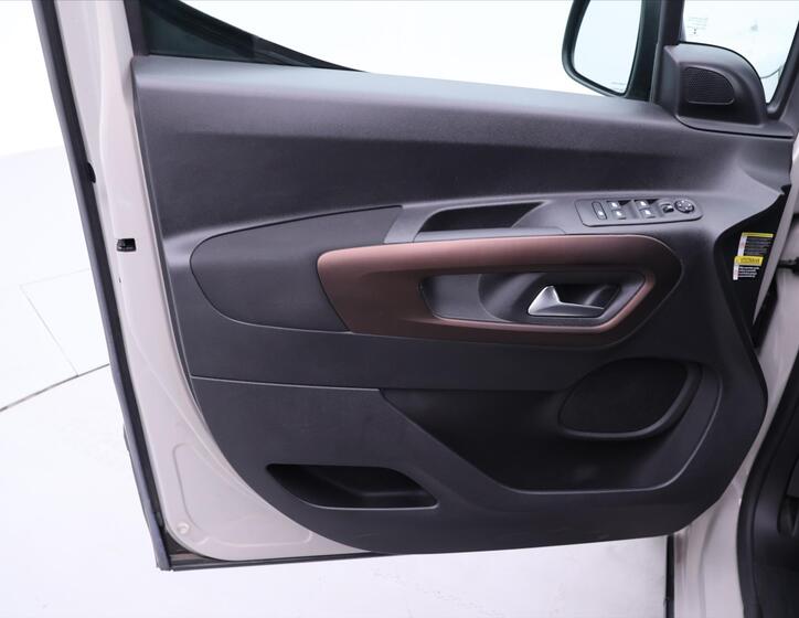 Peugeot Rifter 11
