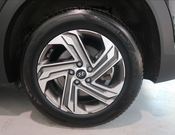 Hyundai Santa Fe 23