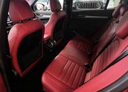 Alfa Romeo Stelvio 8