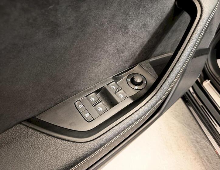 Škoda Superb 21