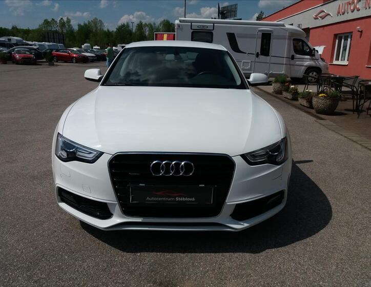 Audi A5 4