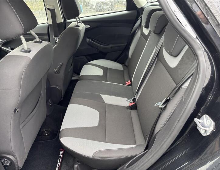 Ford Focus 7