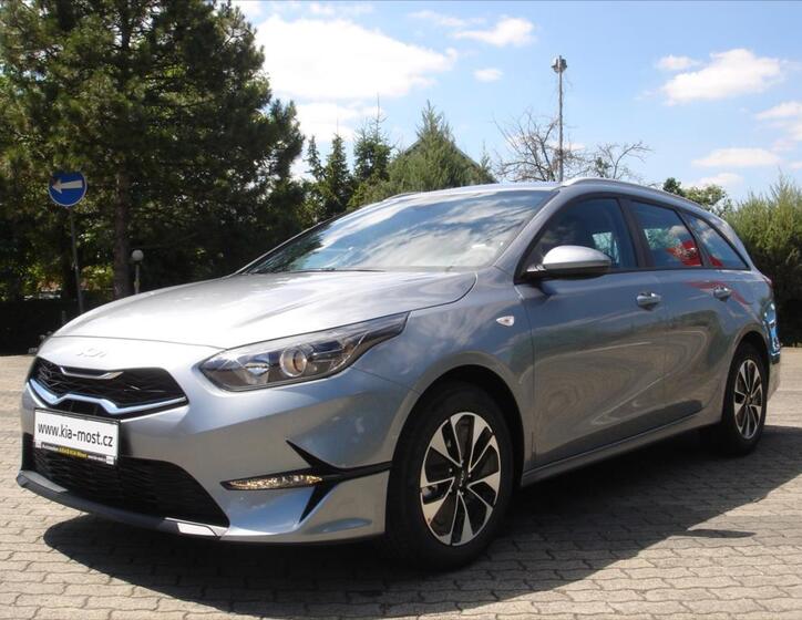 KIA Ceed 4