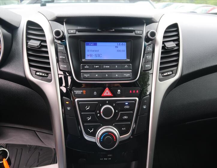Hyundai i30 14