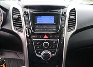 Hyundai i30 14