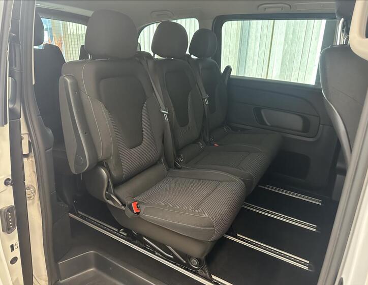 Mercedes-Benz Třídy V 9