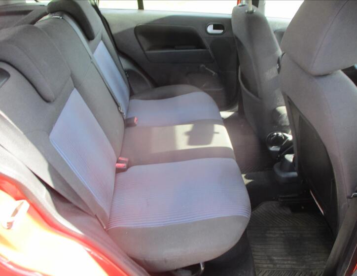 Ford Fusion 11