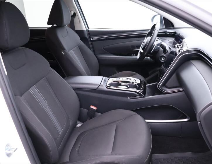 Hyundai Tucson 11