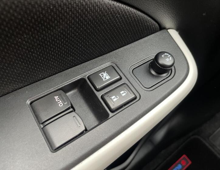 Suzuki Swift 21