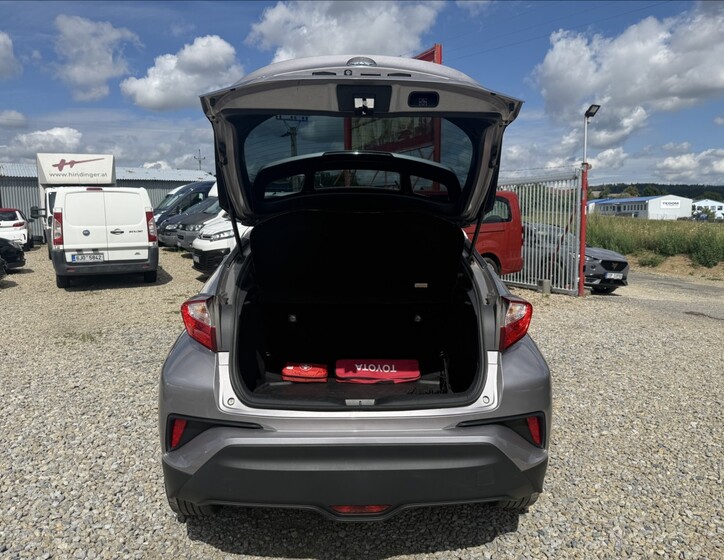 Toyota C-HR 24