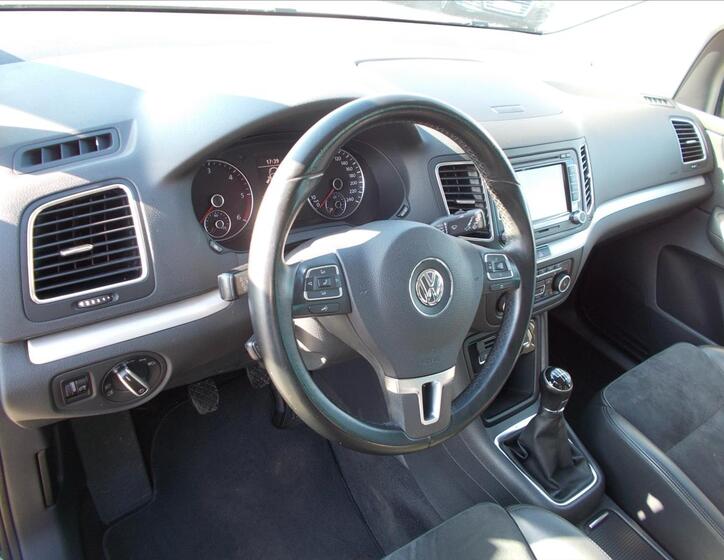 Volkswagen Sharan 18