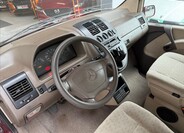 Mercedes-Benz Vito 9