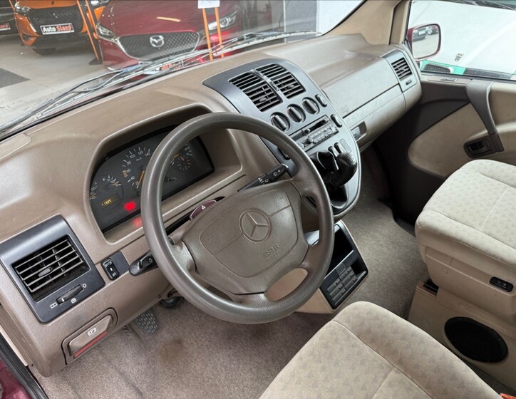 Mercedes-Benz Vito 9