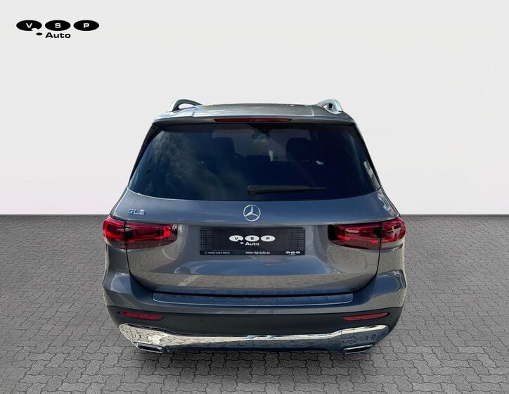 Mercedes-Benz GLB 4