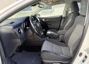 Toyota Auris 8