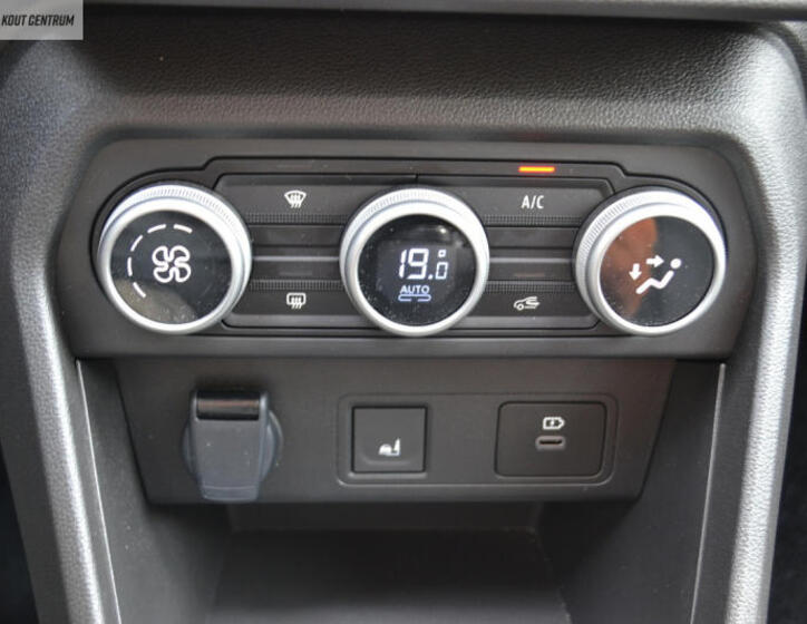 Dacia Sandero 26